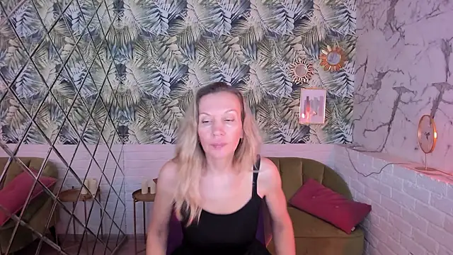 دردشة NancyGrace الجنسية المباشرة