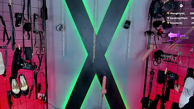 MissScarlet_Ela_bdsm: онлайн-секс-чат