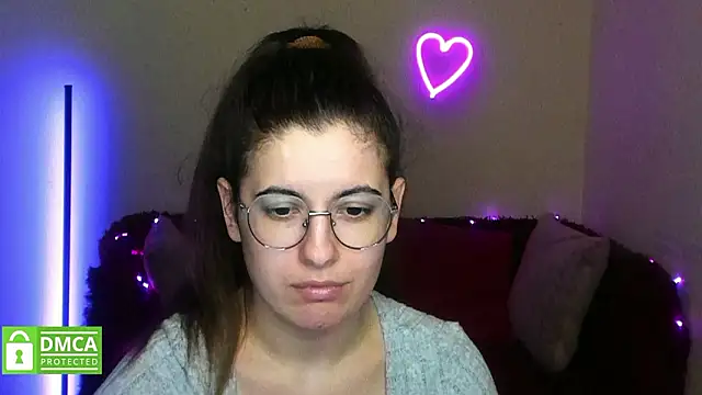 Aminabeatris: онлайн-секс-чат