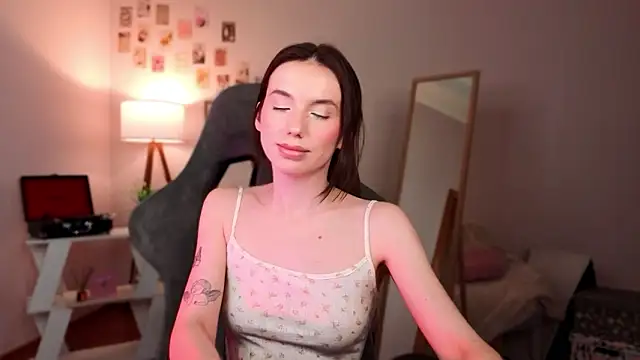 ssandralovin's Webcam Show