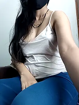 PUNAM456 Adlı Modelin Canlı XXX Sohbeti