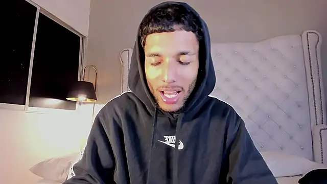 Thiagoferreti's Live XXX Chat