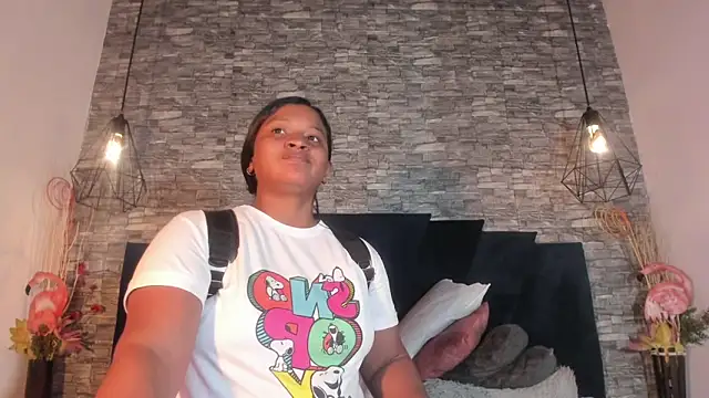 Emily_Brown18 élő XXX-chatje