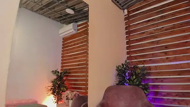 _MeganRain: απευθείας συνομιλία ΧΧΧ