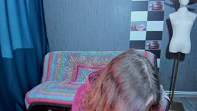 pa1e_pr1ncess élő XXX-chatje