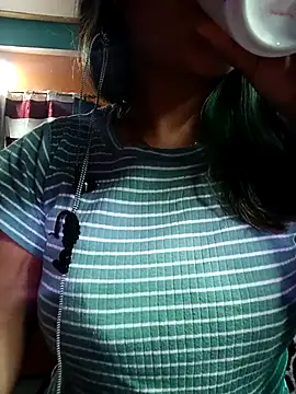 XXX chat uživo modela Nepali_Alisha