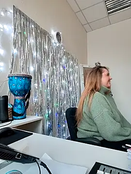 Chat +18 de Juicy_PeachLux ao vivo