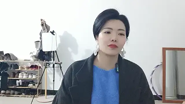 Lulu-uu 现场XXX聊天