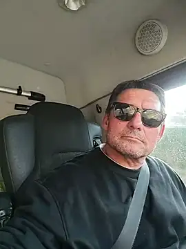 Živý XXX chat phil_truck_exhib