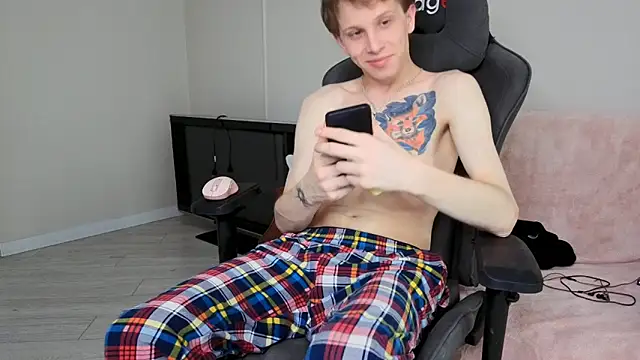 arlekincrop: онлайн-секс-чат