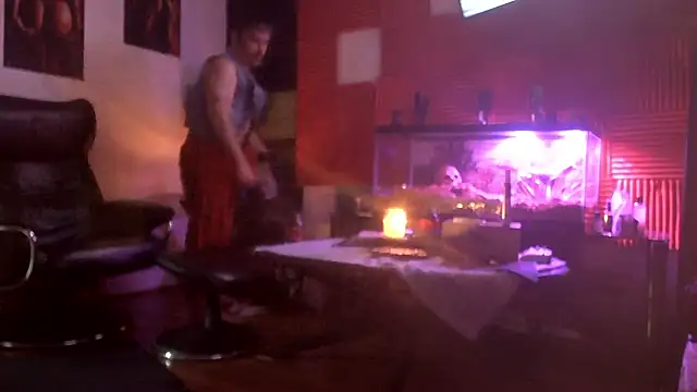 TheHellBilly: онлайн-секс-чат