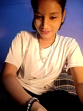 SANDHYAHOTKUMARI 即時 XXX 聊天