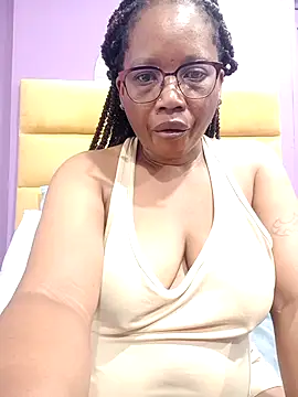 Chat +18 de PeachAss4UU ao vivo