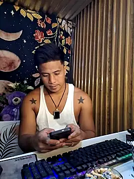 Felix_Asher Adlı Modelin Canlı XXX Sohbeti