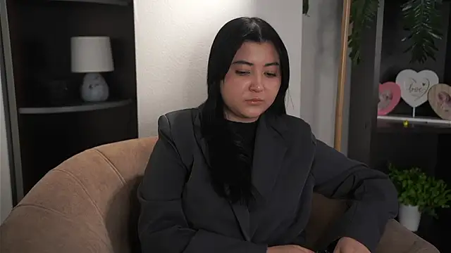 ElnaSharits' Live XXX Chat