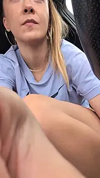 Chat +18 de Risky_julia2330 ao vivo