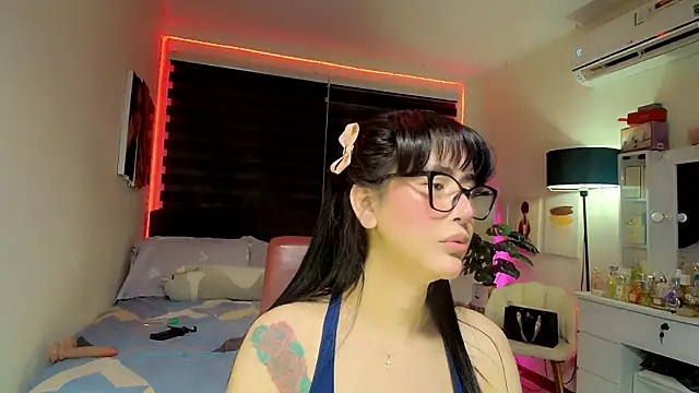 XhotcockcumXts – Live XXX-chat