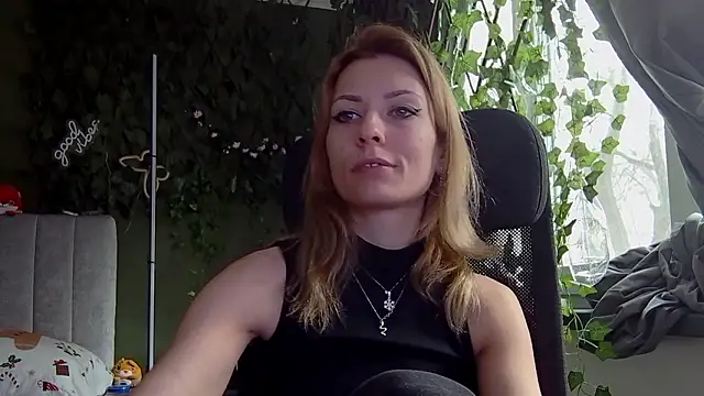 karo123421n Live XXX chat