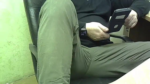 nikdov3のライブXXXチャット