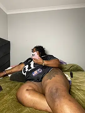 MissLola27 Live XXX Chat