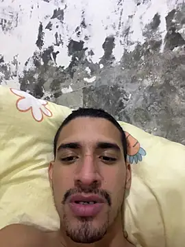 ikaro21's Live XXX Chat