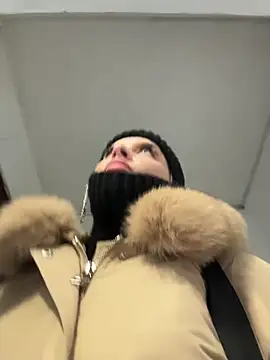 LikaCat: απευθείας συνομιλία ΧΧΧ