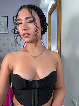 kitty_kayo's Live XXX Chat