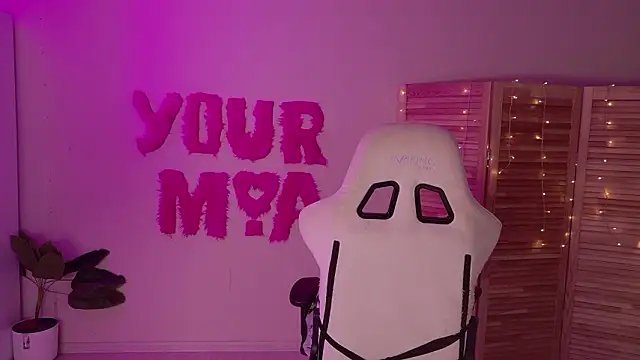 Miss_Mia_Murr Obrolan Langsung XXX