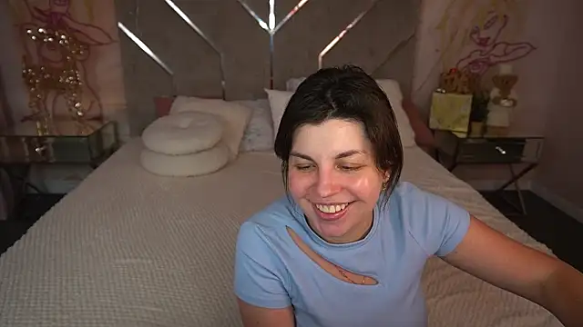 MirandaWong Chat XXX in diretta