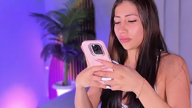 MelanieHillss – Naživo XXX chat