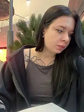 AlishaOfThorns' Live XXX Chat