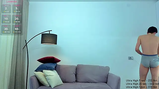 Danny__Magic 即時 XXX 聊天