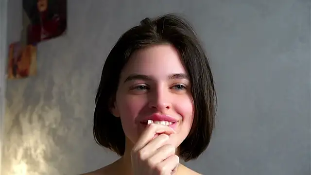 دردشة EleneButton الجنسية المباشرة