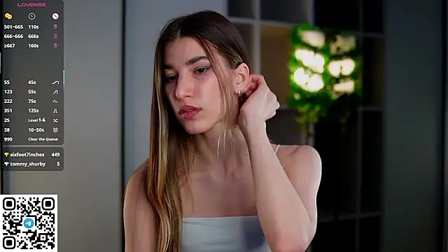 Quinavelle Obrolan Langsung XXX