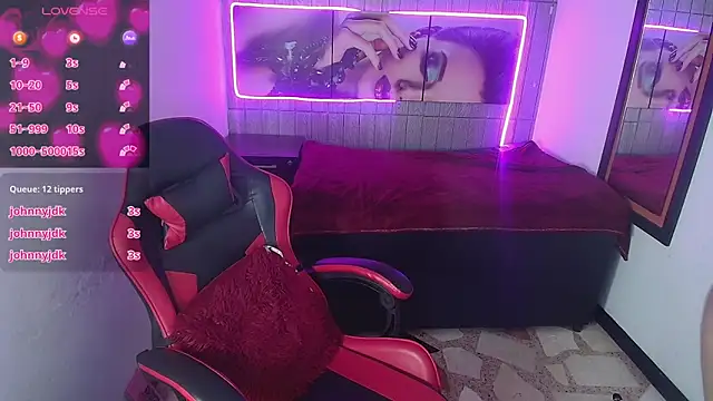 Chat XXX en directo de honeyluxe_