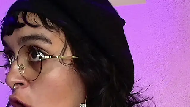 LillithSinclair_nom's Live XXX Chat