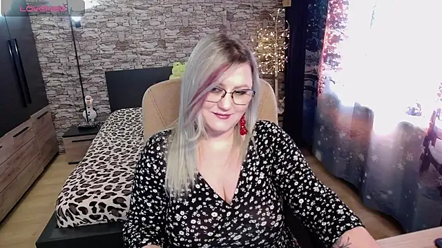 Nimphotease: вебкам-шоу