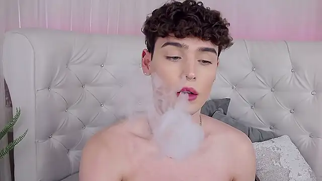 RobbyCharming Adlı Modelin Canlı XXX Sohbeti