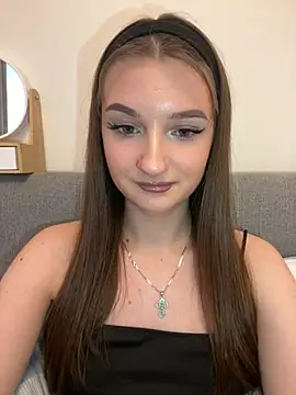 AdelinaEmber Obrolan Langsung XXX