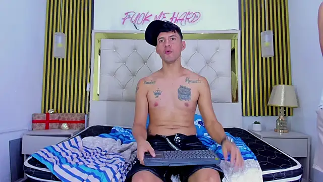 Chatroom XXX en direct de Two_Kings