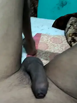 pariraj001 即時 XXX 聊天