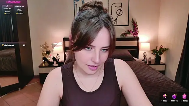 NikkiRainbow's Live XXX Chat