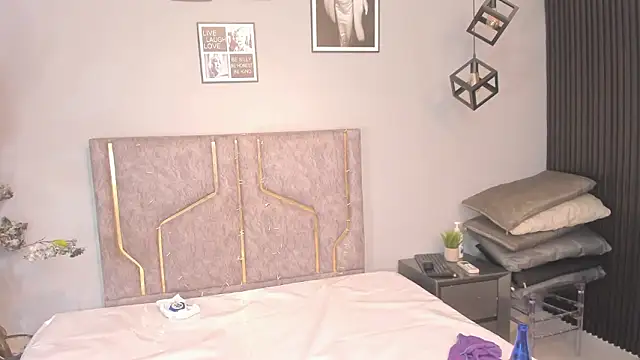 Katejordan's Live XXX Chat