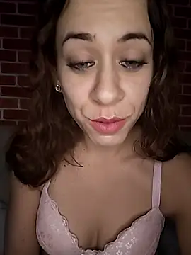 Živý XXX chat HotGinger66