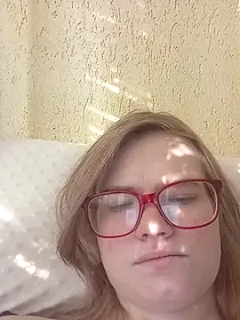 Moonolighta Chat XXX in diretta