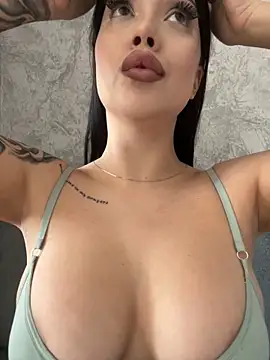 kiss_Lissa Chat XXX in diretta