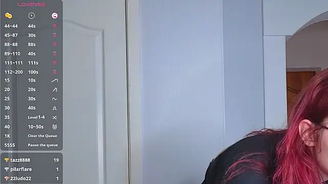 แชท XXX สดของ Sofie_Burn