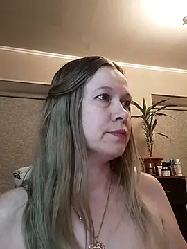 WildCatling Adlı Modelin Canlı XXX Sohbeti