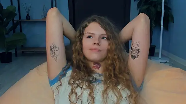 Chat XXX ao vivo de RayaNenlia