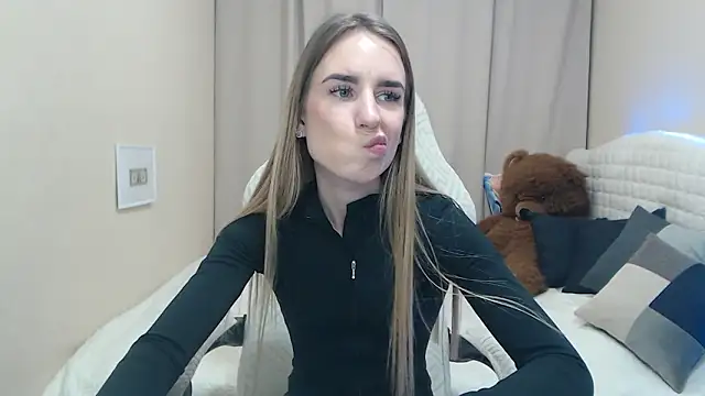 DeboraHorny 现场XXX聊天